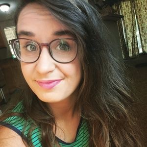 Meet your Posher, Lydia